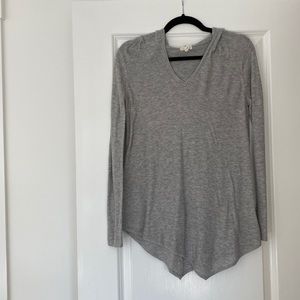 Long sleeve hooded knit shirt
